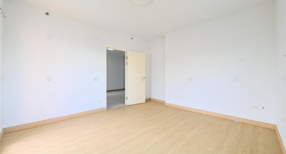 For sale 2 bedrooms condo in Chatuchak, Bangkok