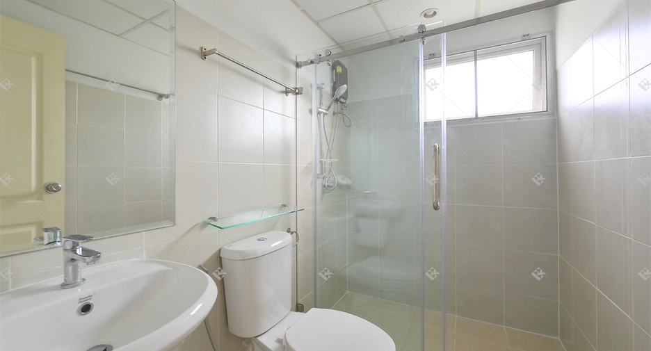 For sale 2 bedrooms condo in Chatuchak, Bangkok