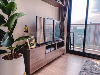 For sale 1 bed condo in Phaya Thai, Bangkok