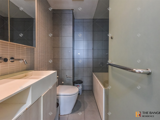 For rent 2 bedrooms condo in Phaya Thai, Bangkok