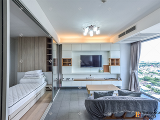 For rent 2 bedrooms condo in Phaya Thai, Bangkok