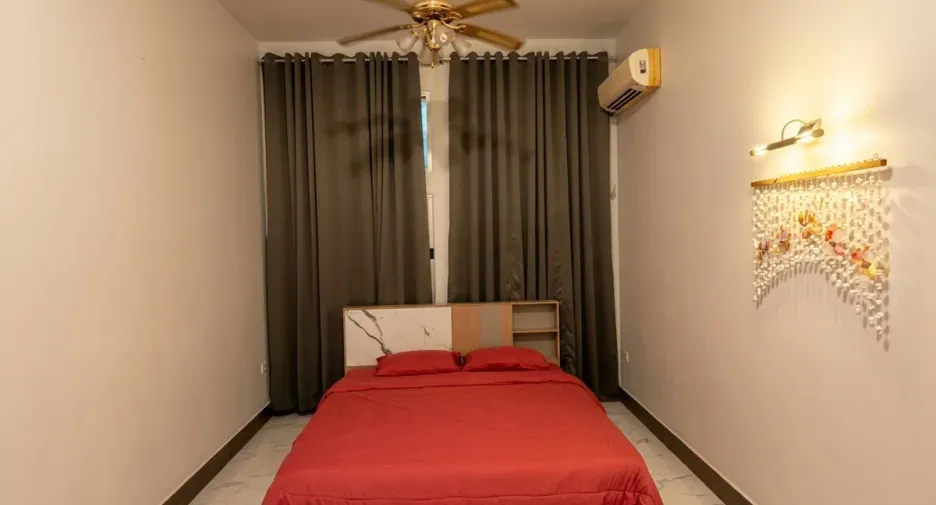 Casa en alquiler y en venta de 4 habitaciones en Pratumnak, Pattaya