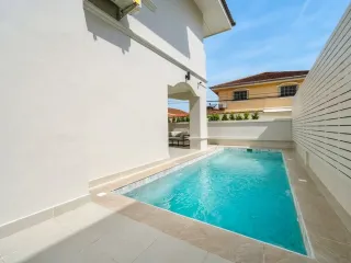 For sale 4 bedrooms house in Bang Lamung, Chonburi