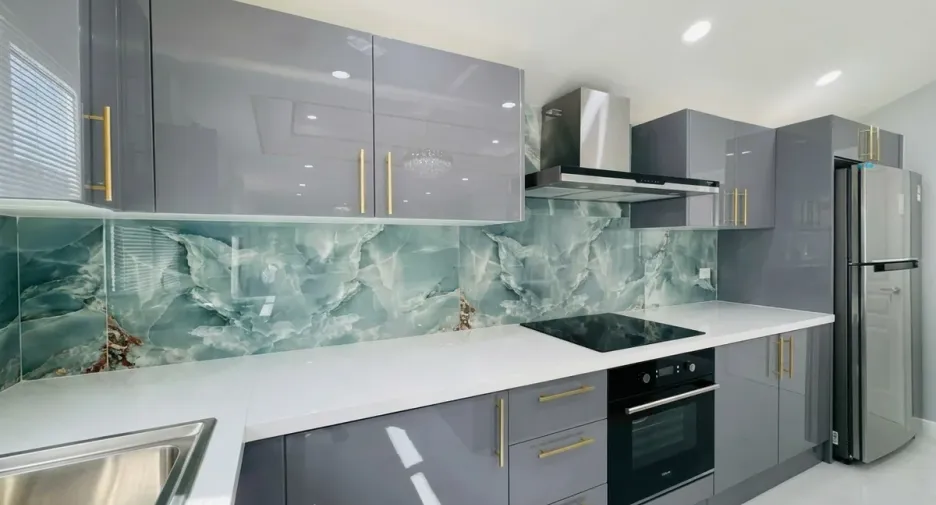 For sale 4 bedrooms house in North Pattaya, Pattaya
