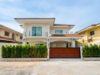 For sale 4 bedrooms house in Bang Lamung, Chonburi