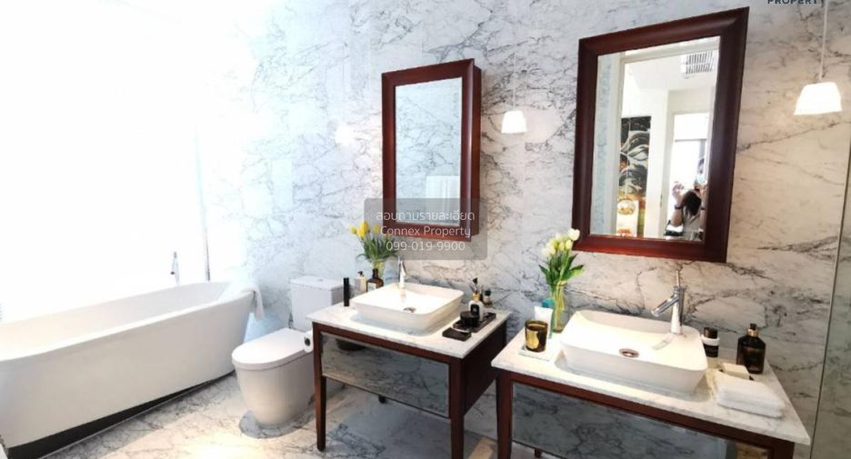 For rent 2 bedrooms condo in Watthana, Bangkok
