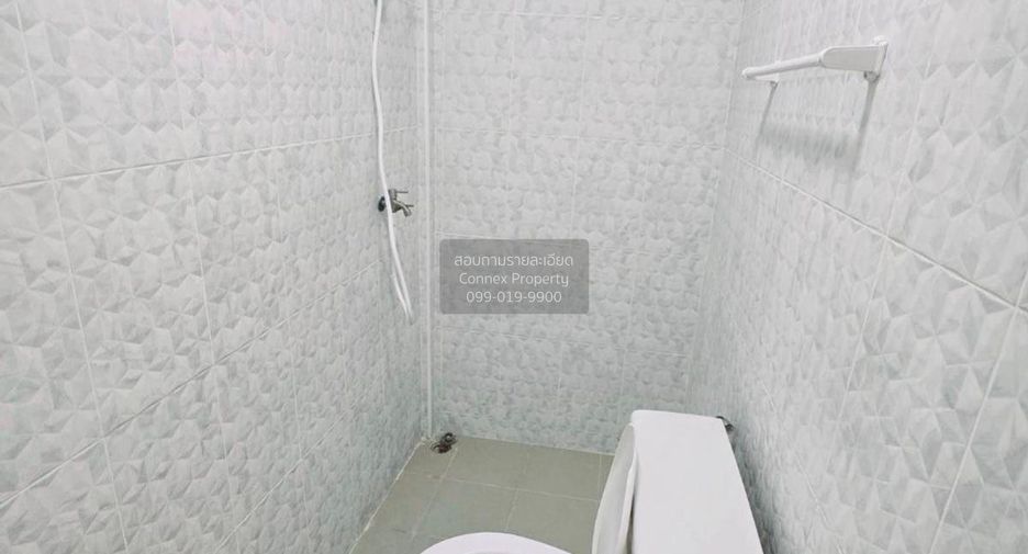 For rent 3 bedrooms townhouse in Mueang Nonthaburi, Nonthaburi