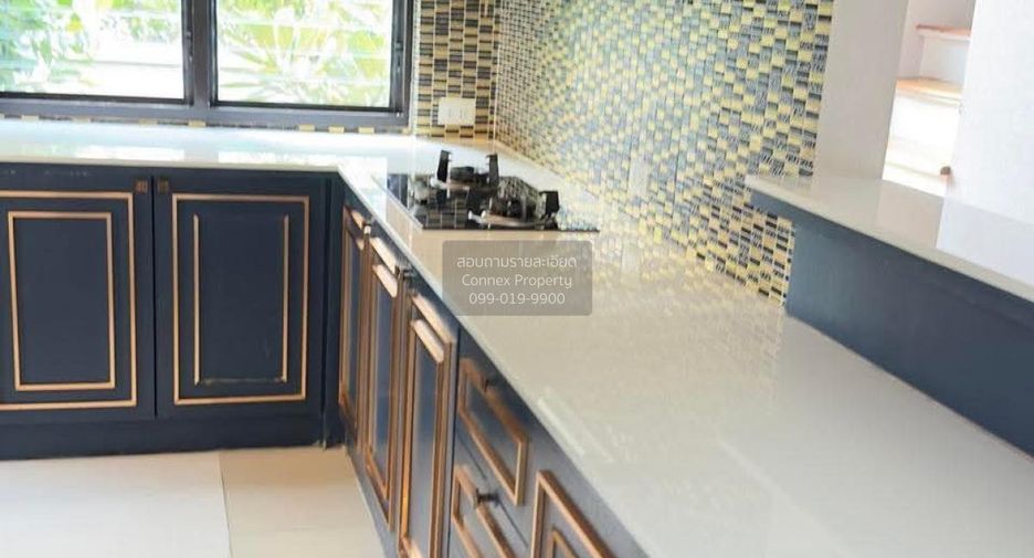 For rent 4 bedrooms house in Bang Khun Thian, Bangkok