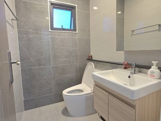 出租 4 卧室 独立屋 在 Lat Krabang, 曼谷