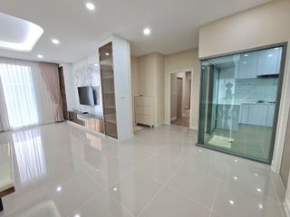 出租 4 卧室 独立屋 在 Lat Krabang, 曼谷