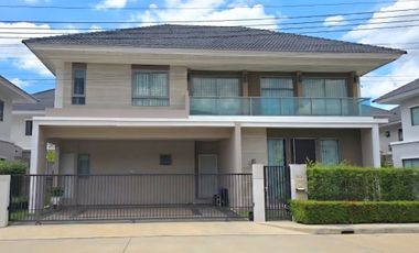 出租 4 卧室 独立屋 在 Lat Krabang, 曼谷