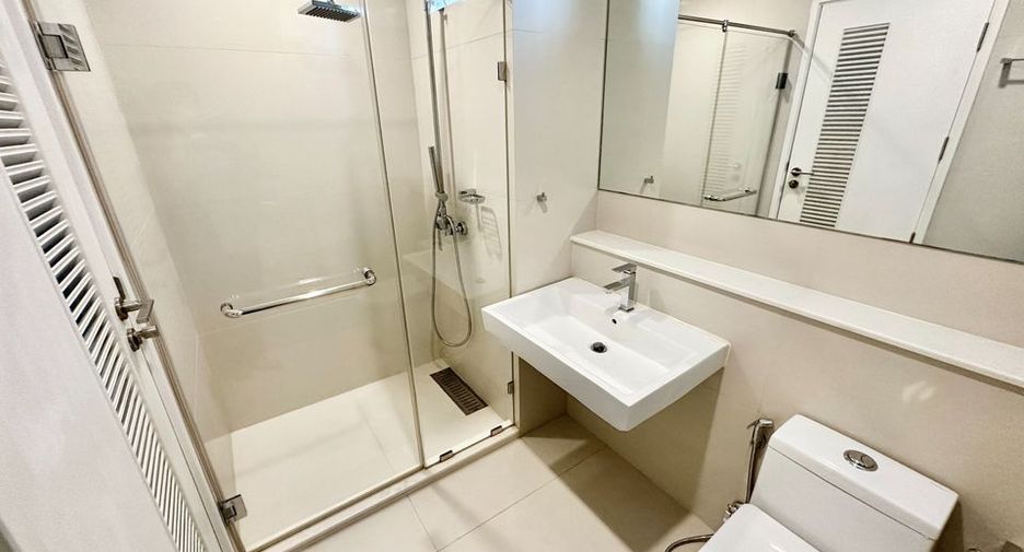 À louer 2 chambres condo à Watthana, Bangkok