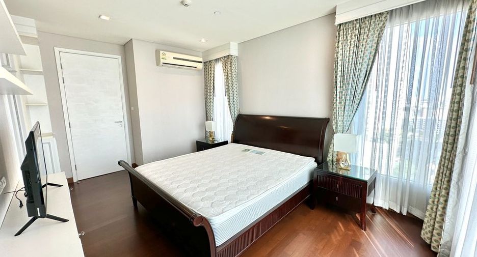 À louer 2 chambres condo à Watthana, Bangkok