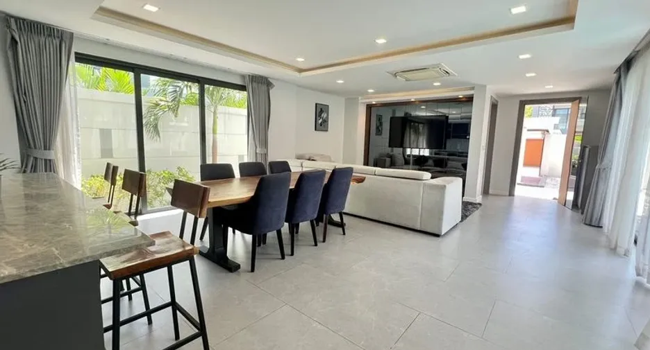 Villa en venta de 5 habitaciones en Jomtien, Pattaya