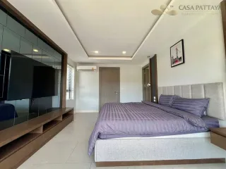 Villa en venta de 5 habitaciones en Bang Lamung, Chonburi