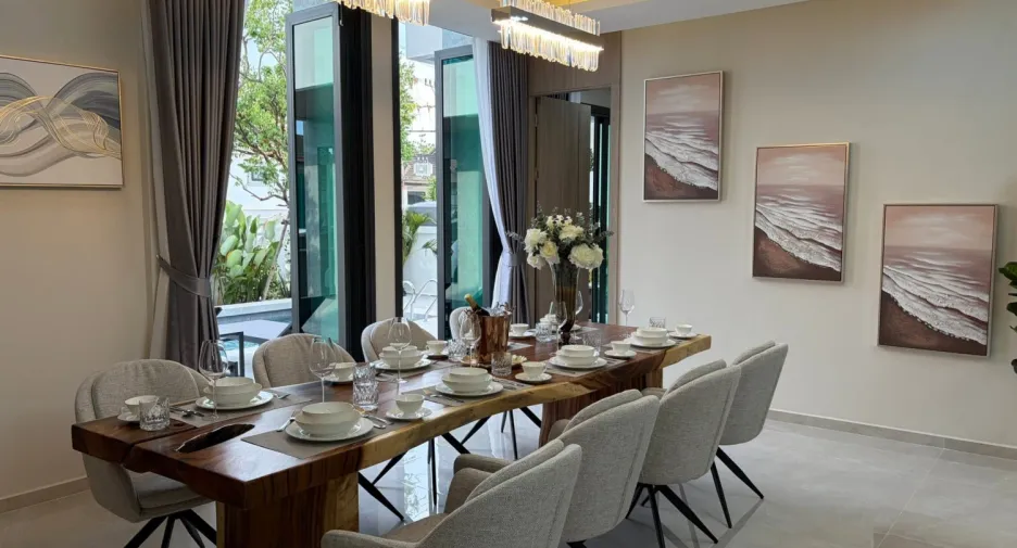 Villa en venta de 5 habitaciones en East Pattaya, Pattaya