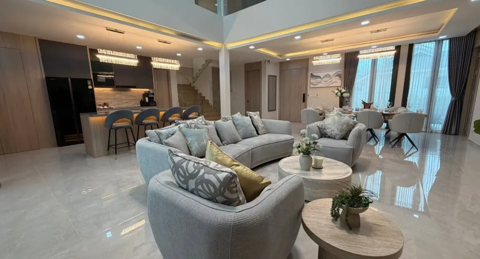 Villa en venta de 5 habitaciones en East Pattaya, Pattaya