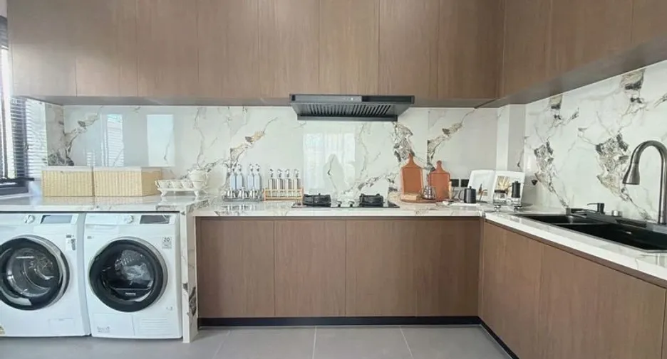 Villa en venta de 4 habitaciones en Bang Lamung, Chonburi