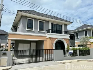 Haus zur Miete mit 4 Zimmer in Mueang Phuket, Phuket