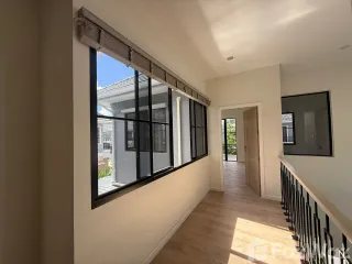 Haus zur Miete mit 4 Zimmer in Mueang Phuket, Phuket