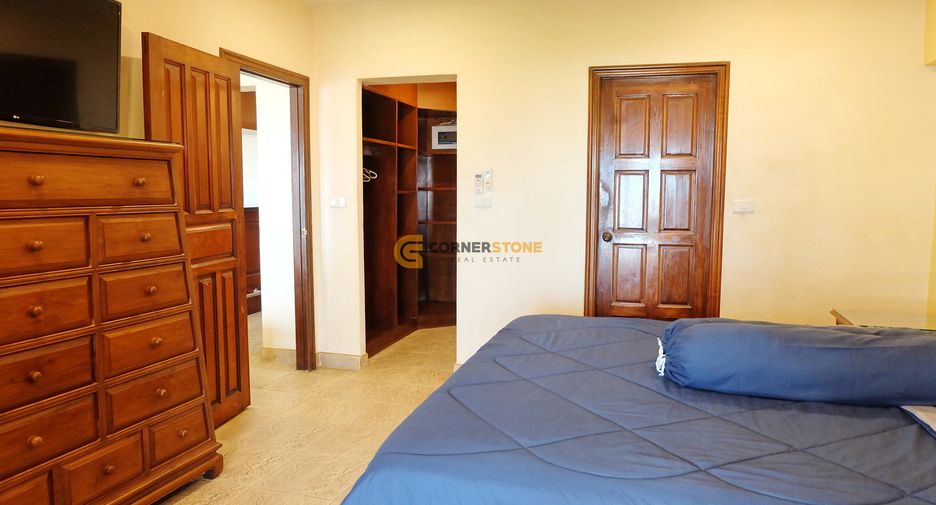 For rent 1 bed condo in Pratumnak, Pattaya