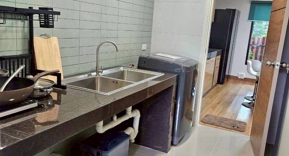 Продажа 3 спальни таунхаус в Сан Кампаенг, Чианг Маи