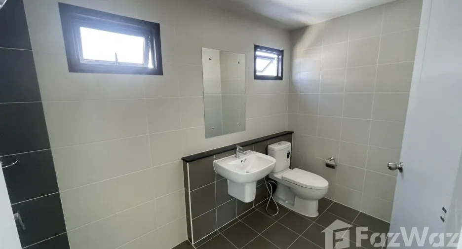 For sale 3 bedrooms house in Mueang Samut Sakhon, Samut Sakhon
