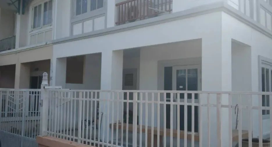 Продажа и аренда 3 спальни дом в Sai Noi, Нонтабури