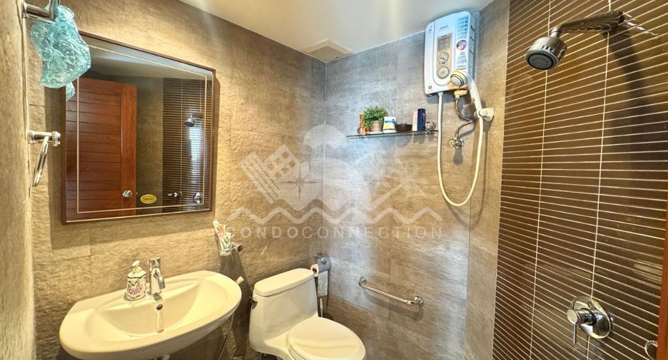 For sale 2 bedrooms condo in North Pattaya, Pattaya