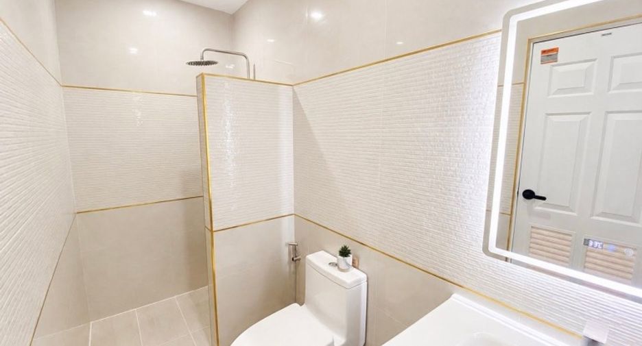 For sale 3 bedrooms house in East Pattaya, Pattaya