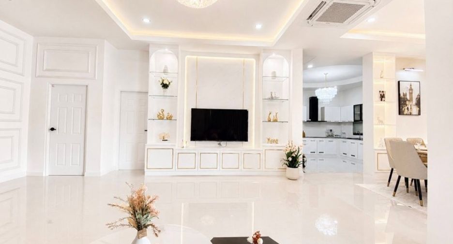 For sale 3 bedrooms house in East Pattaya, Pattaya