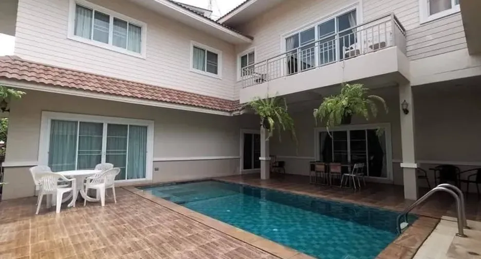 出租 6 卧室 独立屋 在 Mueang Chiang Mai, Chiang Mai