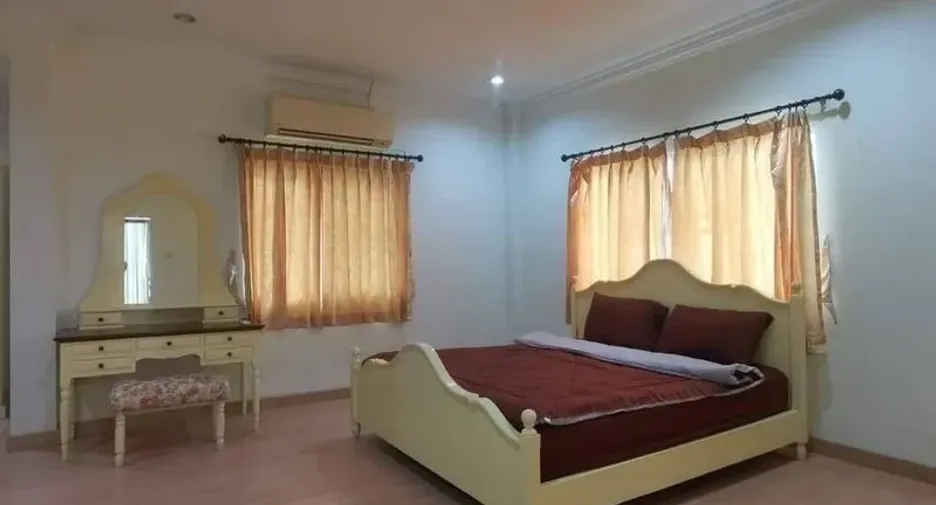 出租 6 卧室 独立屋 在 Mueang Chiang Mai, Chiang Mai