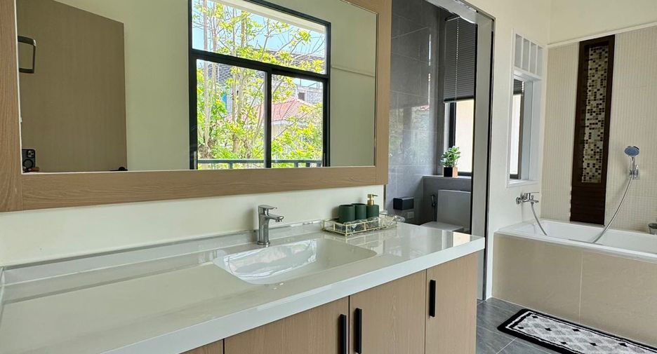 Villa en venta de 4 habitaciones en South Pattaya, Pattaya