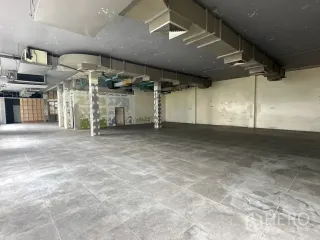 For rent retail Space in Watthana, Bangkok