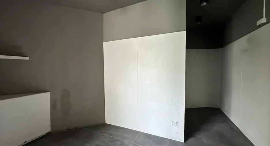 For rent retail Space in Watthana, Bangkok
