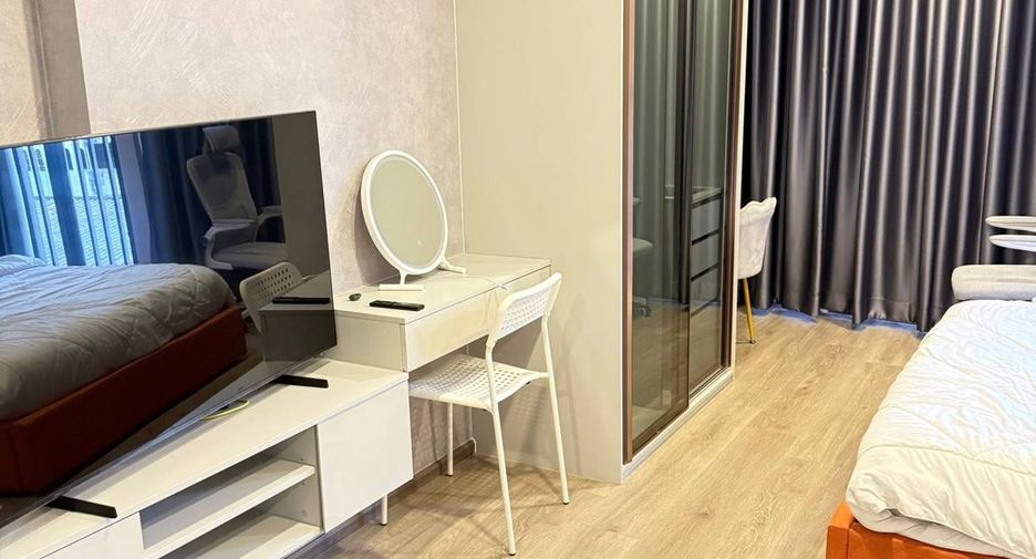 For rent 1 bed condo in Huai Khwang, Bangkok