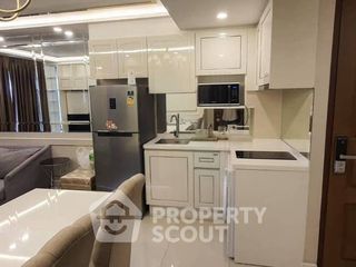 For rent 2 bedrooms condo in Huai Khwang, Bangkok