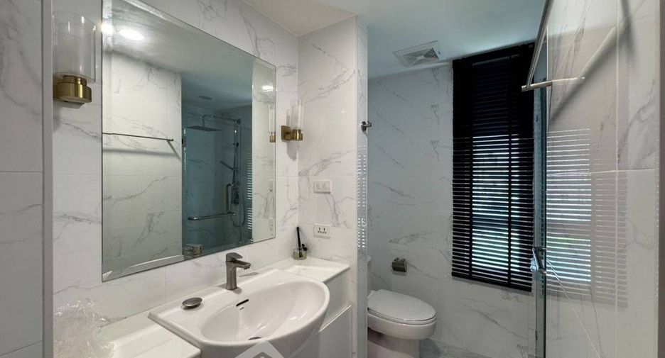 Condo en venta de 2 habitaciones en Yan Nawa, Bangkok
