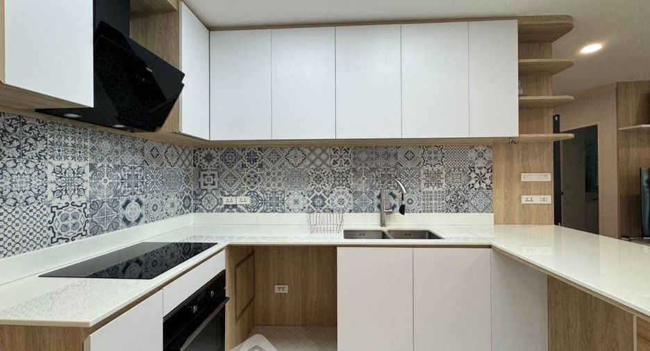 Condo en venta de 2 habitaciones en Yan Nawa, Bangkok