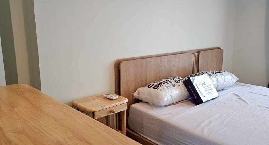 For rent 1 bed condo in Huai Khwang, Bangkok