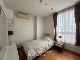 For rent 2 bedrooms condo in Phra Khanong, Bangkok