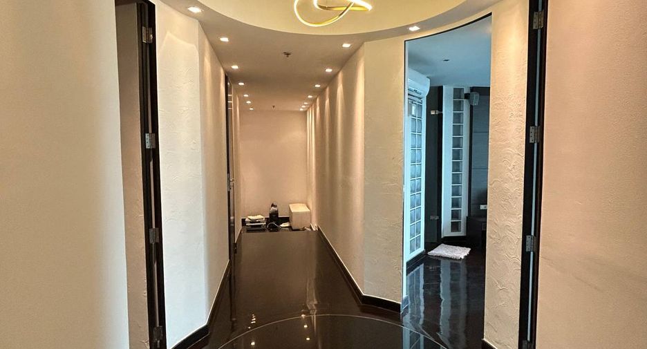 Wohnung zur Miete mit 3 Zimmer in Sathon, Bangkok