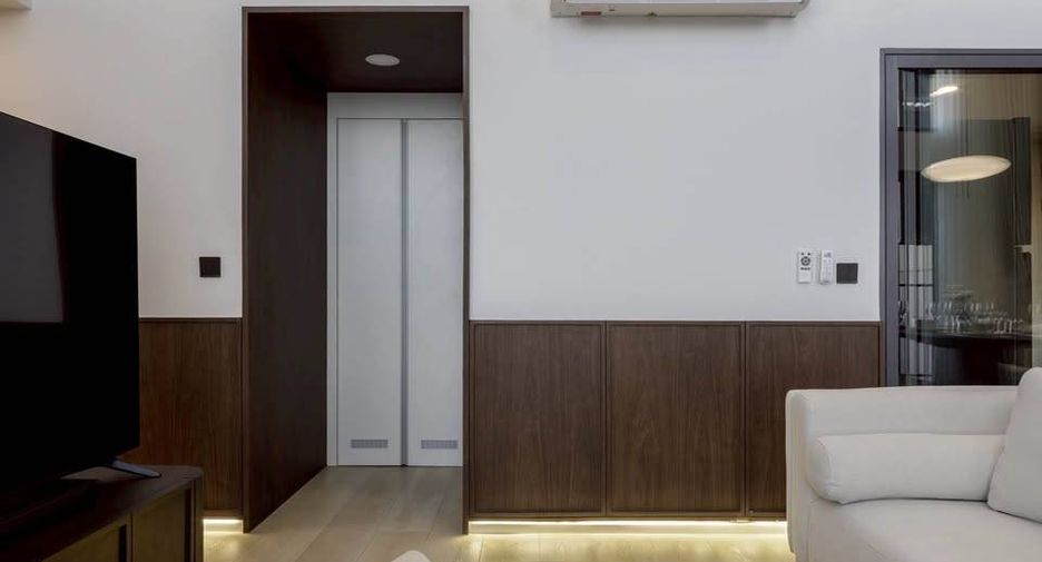 Condo en alquiler de 3 habitaciones en Khlong Toei, Bangkok