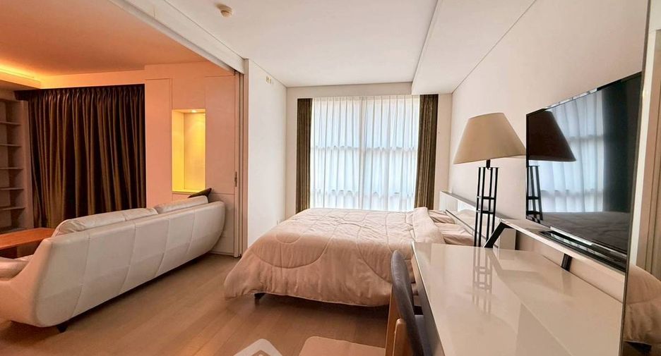 For rent 1 bed condo in Khlong Toei, Bangkok