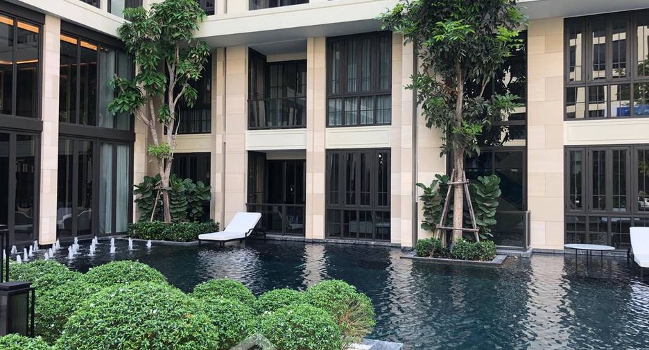 For rent 2 bedrooms condo in Watthana, Bangkok