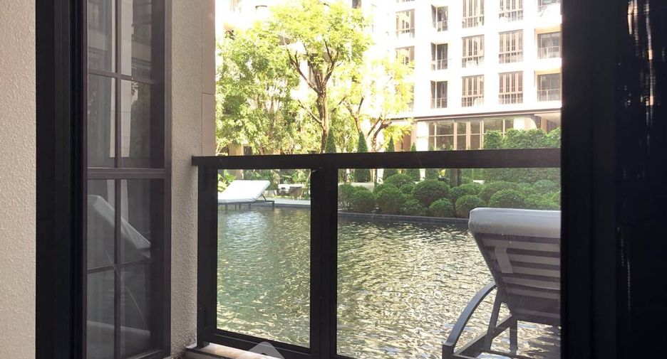 For rent 2 bedrooms condo in Watthana, Bangkok