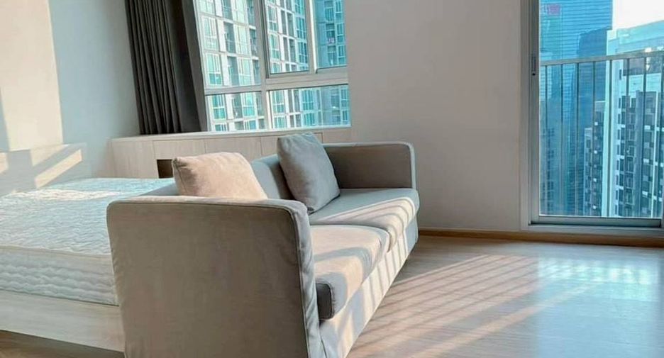 Wohnung zur Miete mit 2 Zimmer in Huai Khwang, Bangkok