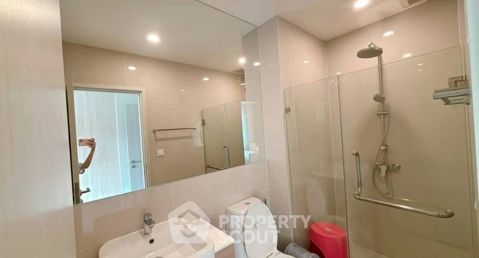 Wohnung zur Miete mit 2 Zimmer in Huai Khwang, Bangkok