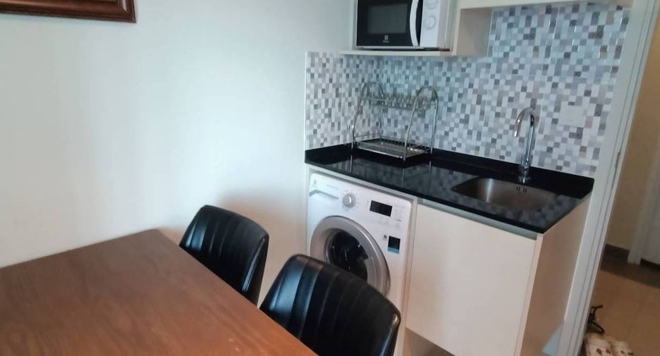 Wohnung zur Miete mit 2 Zimmer in Huai Khwang, Bangkok